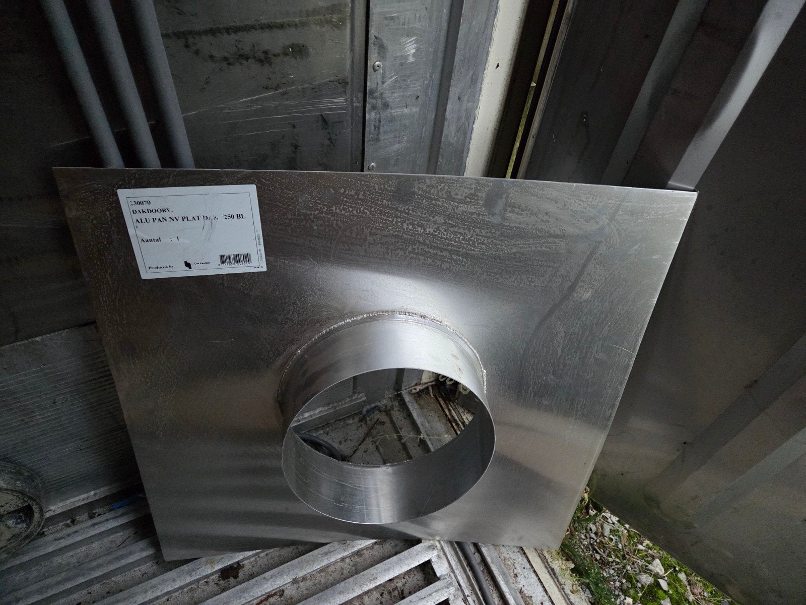 Aluminium dakdoorvoer voor plat dak, 250 BL, Doe-het-zelf en Verbouw, Ophalen