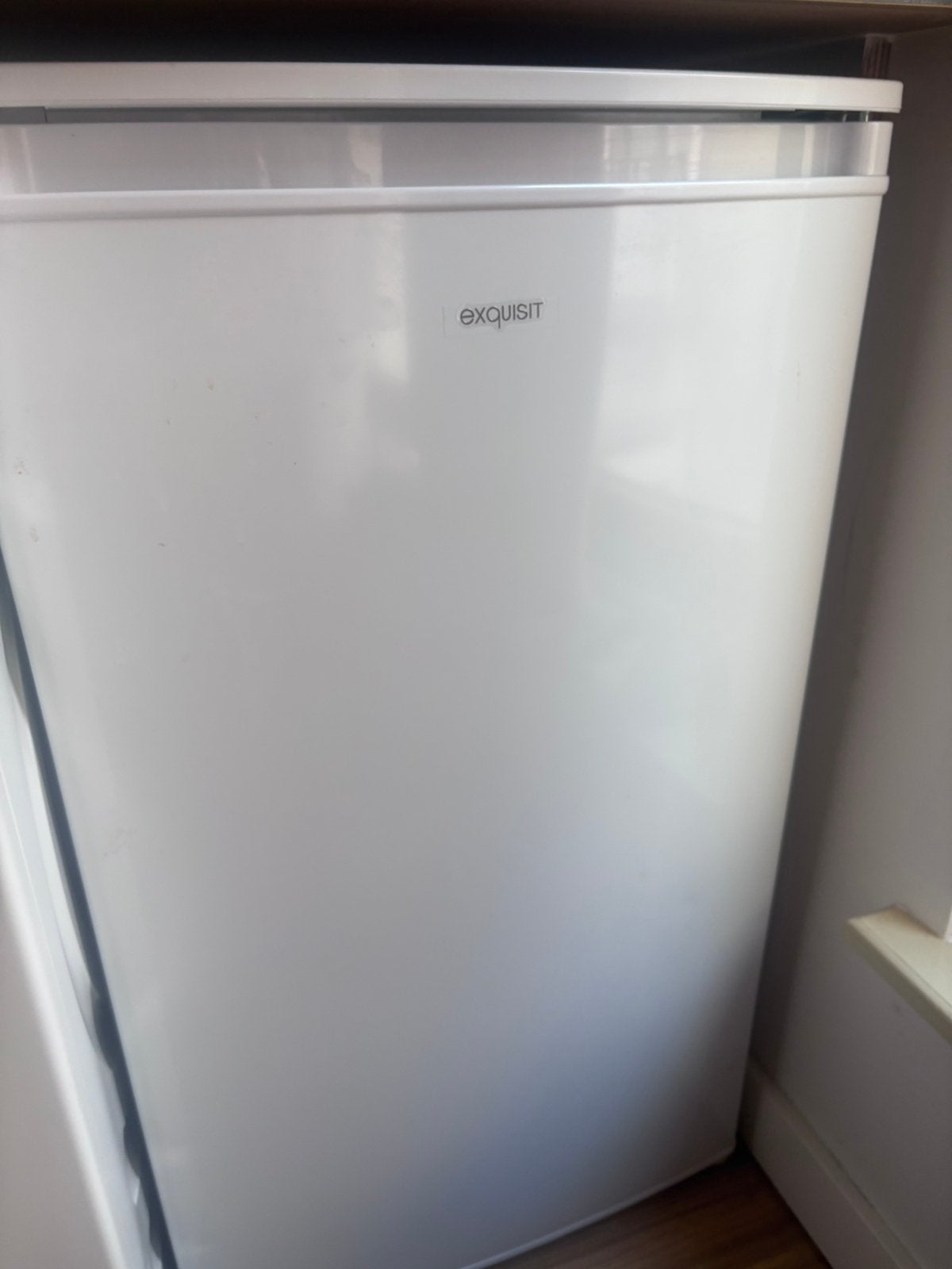Exquisit Koelkast 80 Liter – Met Vriesvak, Witgoed en Apparatuur, Ophalen, Zo goed als nieuw, Minder dan 60 cm, Minder dan 85 cm