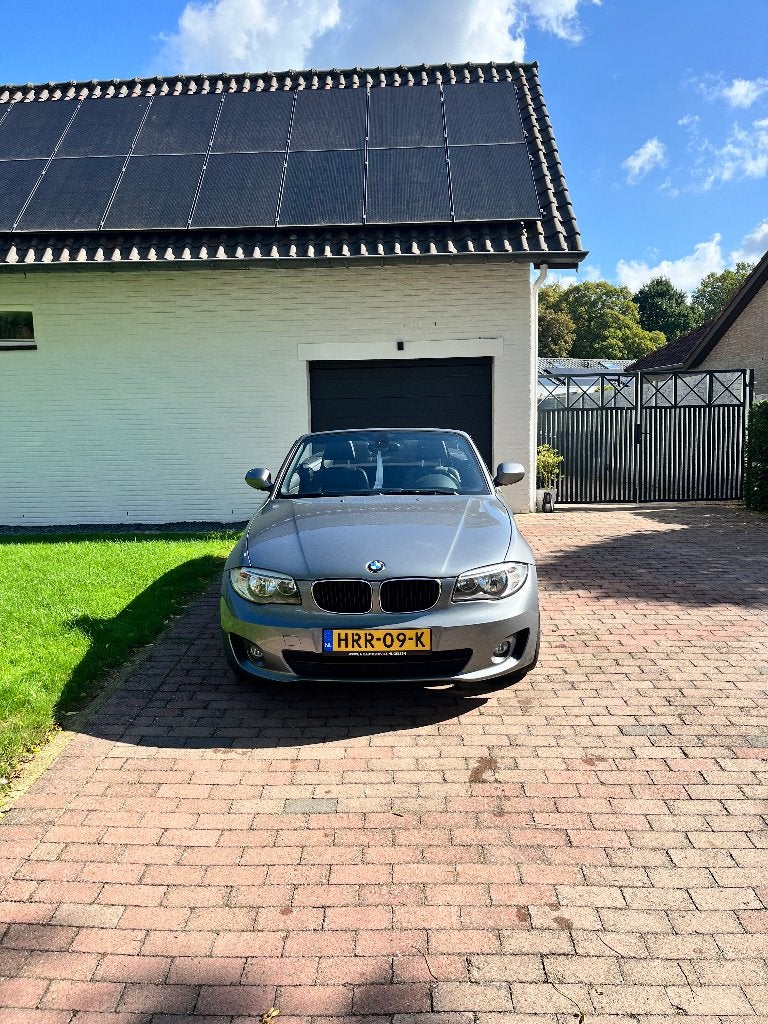 BMW 1-Cabrio (e88) 118i 143pk 2012 Grijs, Auto's, 1-Serie, 1995 cc, Zwart, Cabriolet