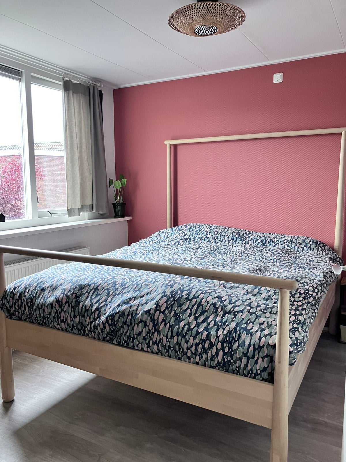 Ikea GJÖRA bed 160x200 inclusief lattenbodem, Ophalen, Zo goed als nieuw, Tweepersoons, Scandinavisch