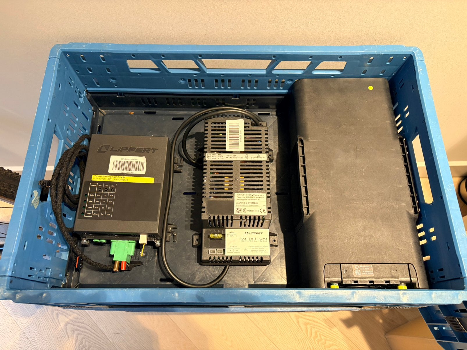 Originele Hymer installatie – BOS opslag 80Ah + Lader, Ophalen, Nieuw