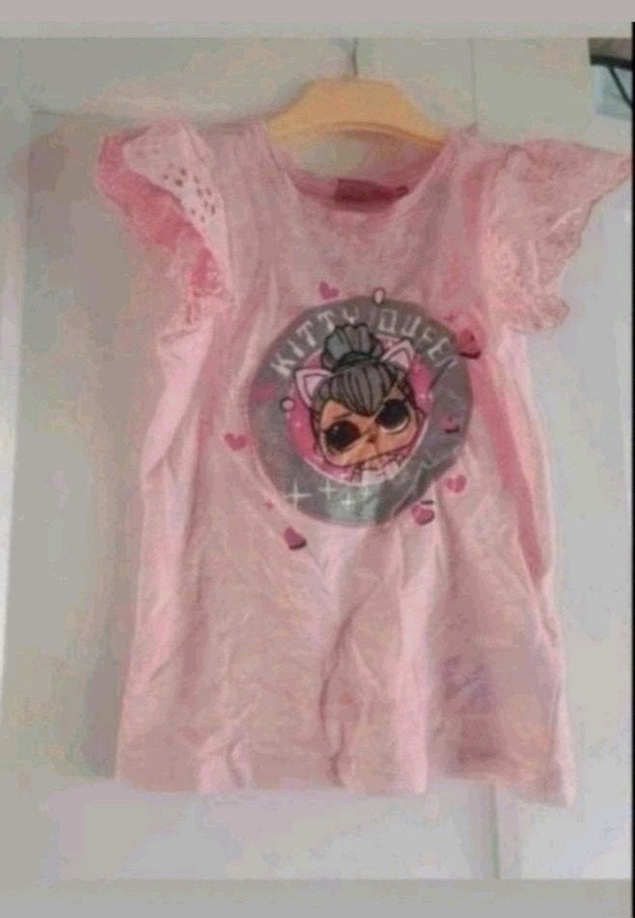 L.O.L Surprise t-shirt maat 98, Ophalen of Verzenden, Zo goed als nieuw, Meisje, Shirt of Longsleeve