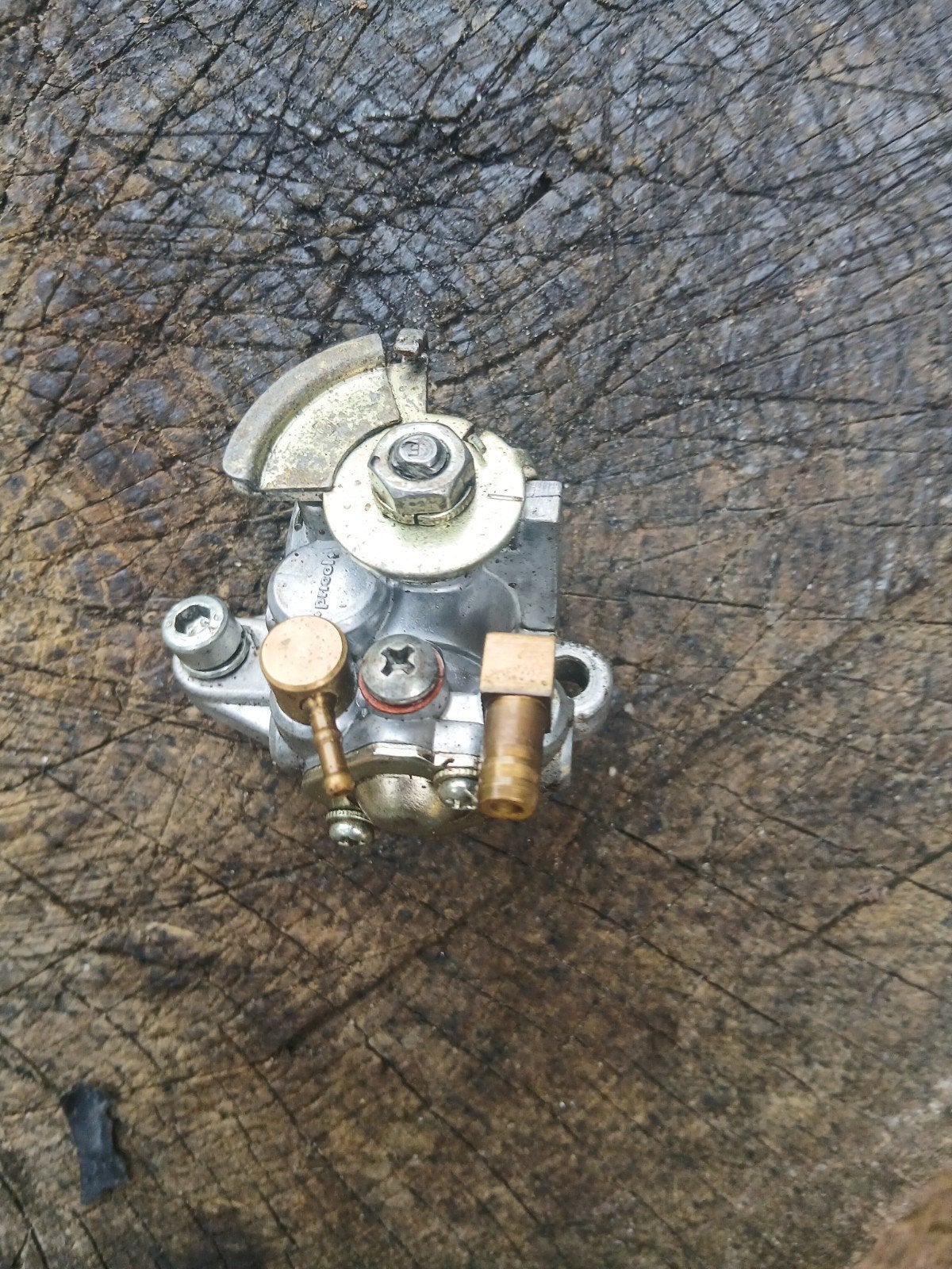 Originele derbi senda oliepomp, Ophalen, Gebruikt, Overige materialen, Overige merken