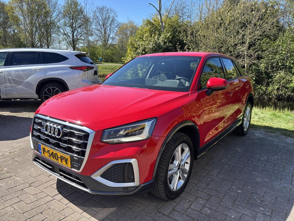 Audi Q2 35 TFSI S Edition 150 PK | Afneembare Trekhaak | Sto, Auto's, Audi, 4 cilinders, 150 pk, Leder en Stof, Bedrijf