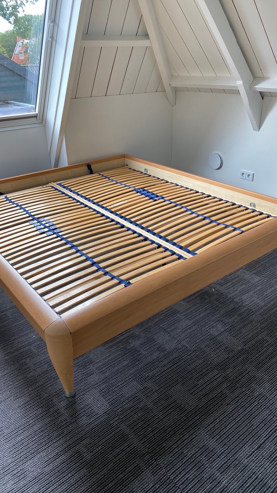 Sterk bed 180 x 200, Huis en Inrichting, Slaapkamer | Bedden, Tweepersoons, Ophalen of Verzenden, 180 cm, Hout
