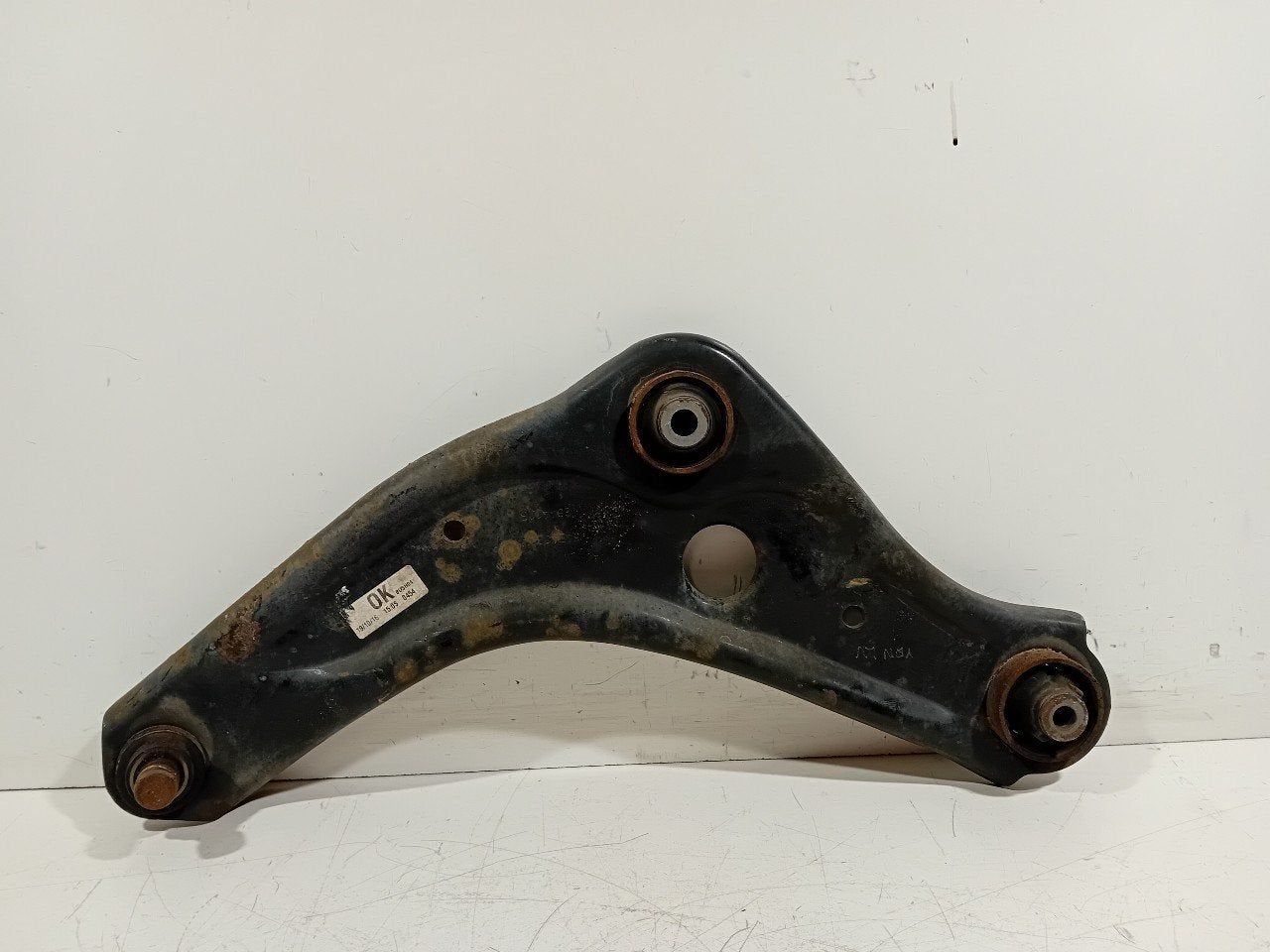 Draagarm links voor Nissan Qashqai, Onderdelen@venauto.nl, Van der Ven Autorecycling B.V., Gebruikt, Ettenseweg 76, 4706 PB Roosendaal, The Netherlands