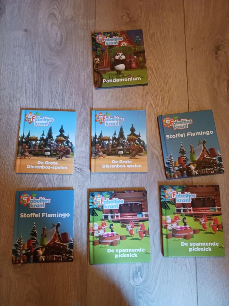 7 Fabeltjes krant boekjes, Boeken, Sprookjes en Fabels, Zo goed als nieuw, Ophalen of Verzenden