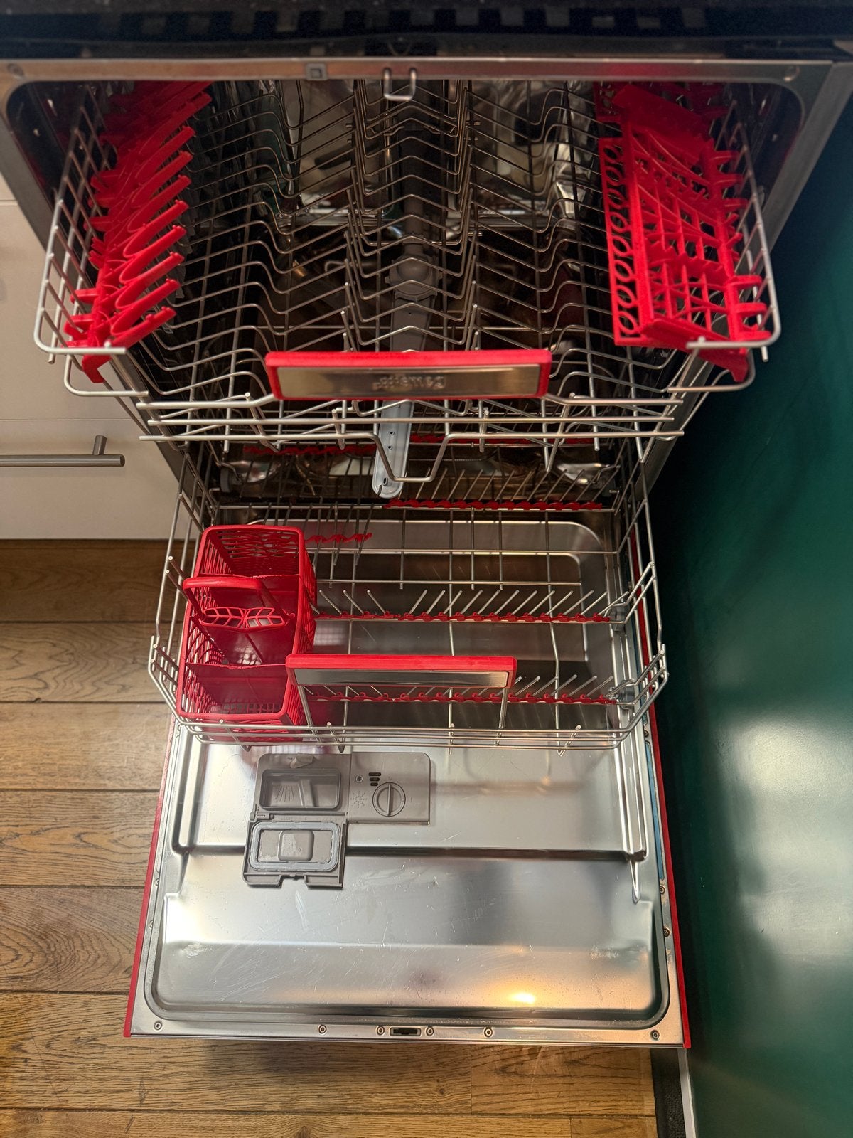 Foto 4 van Smeg retro vaatwasser rood - Zo goed als nieuw