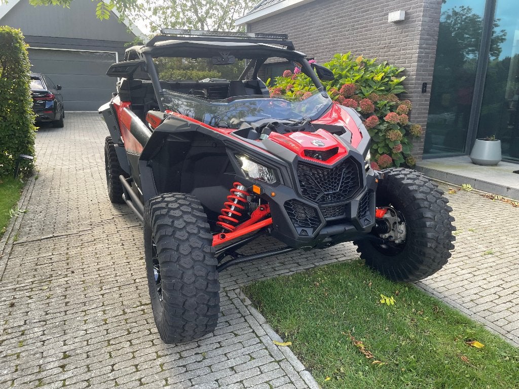 Can Am Maverick X3 incl Trailer