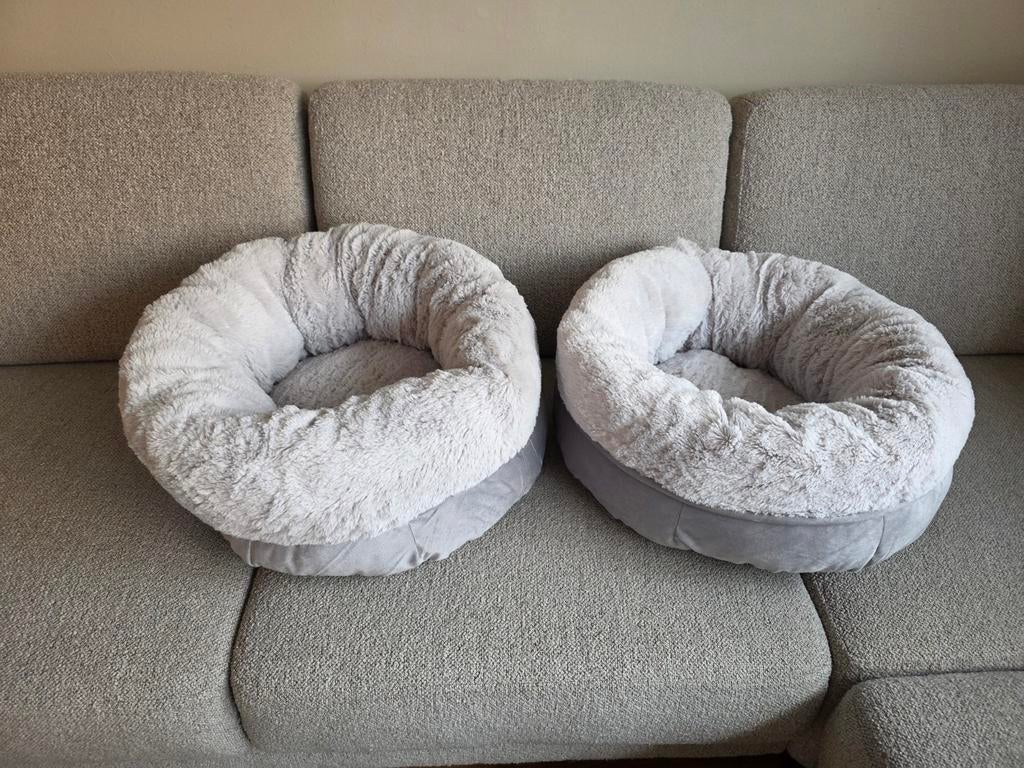 Kattenmandje (s) fluffy donut, Dieren en Toebehoren, Ophalen of Verzenden, Zo goed als nieuw, Pluche