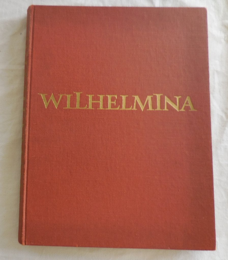 Wilhelmina / Een Levensgeschiedenis in Foto’s (1948), Ophalen, Gebruikt, Nederland, Tijdschrift of Boek