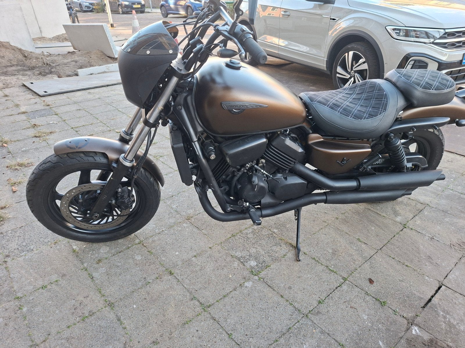 Honda VF750C magna, Particulier, Chopper