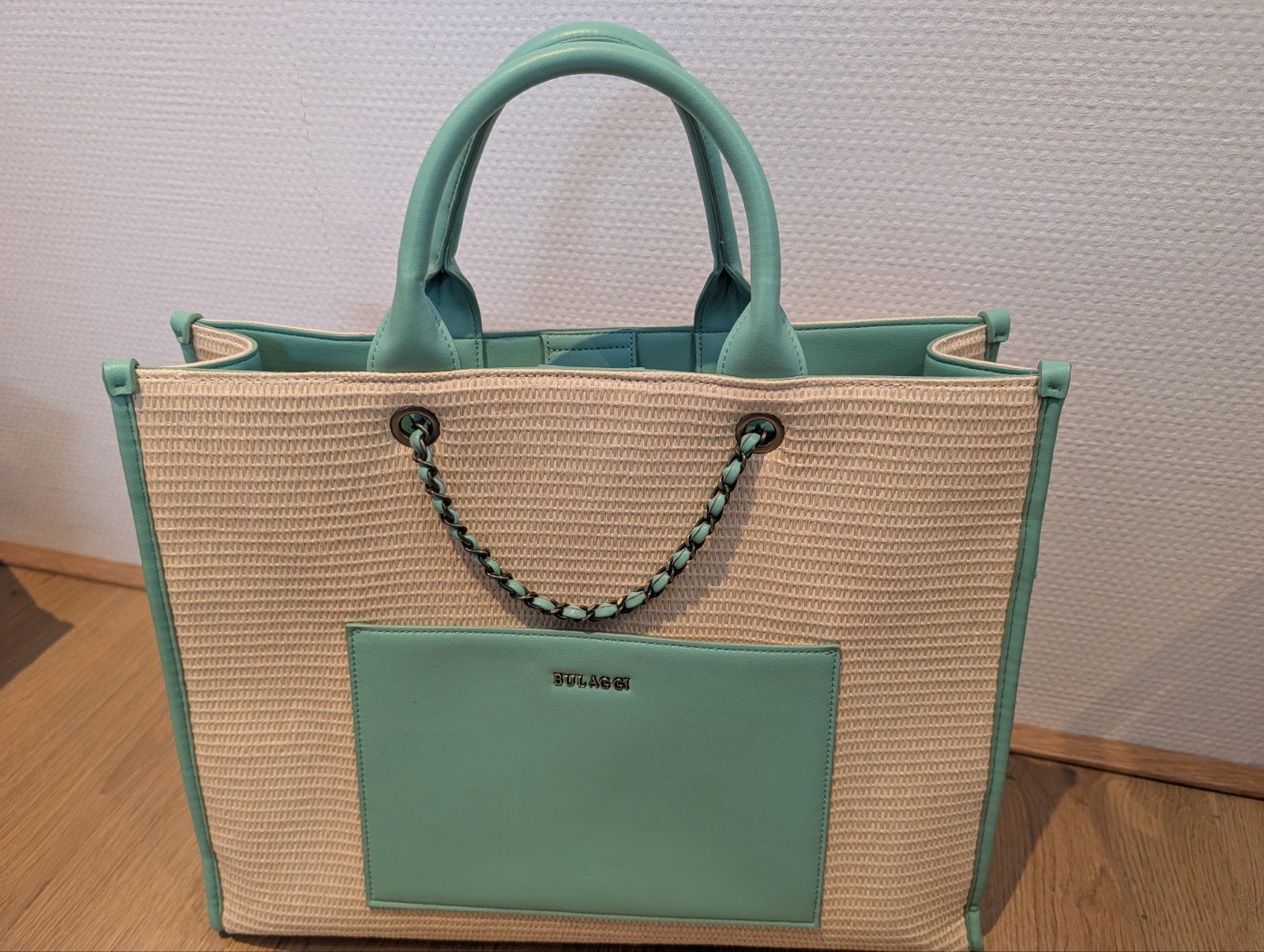 Bulaggi Shopper - Beige met Mintgroene Details, Ophalen of Verzenden, Zo goed als nieuw, Beige, Shopper
