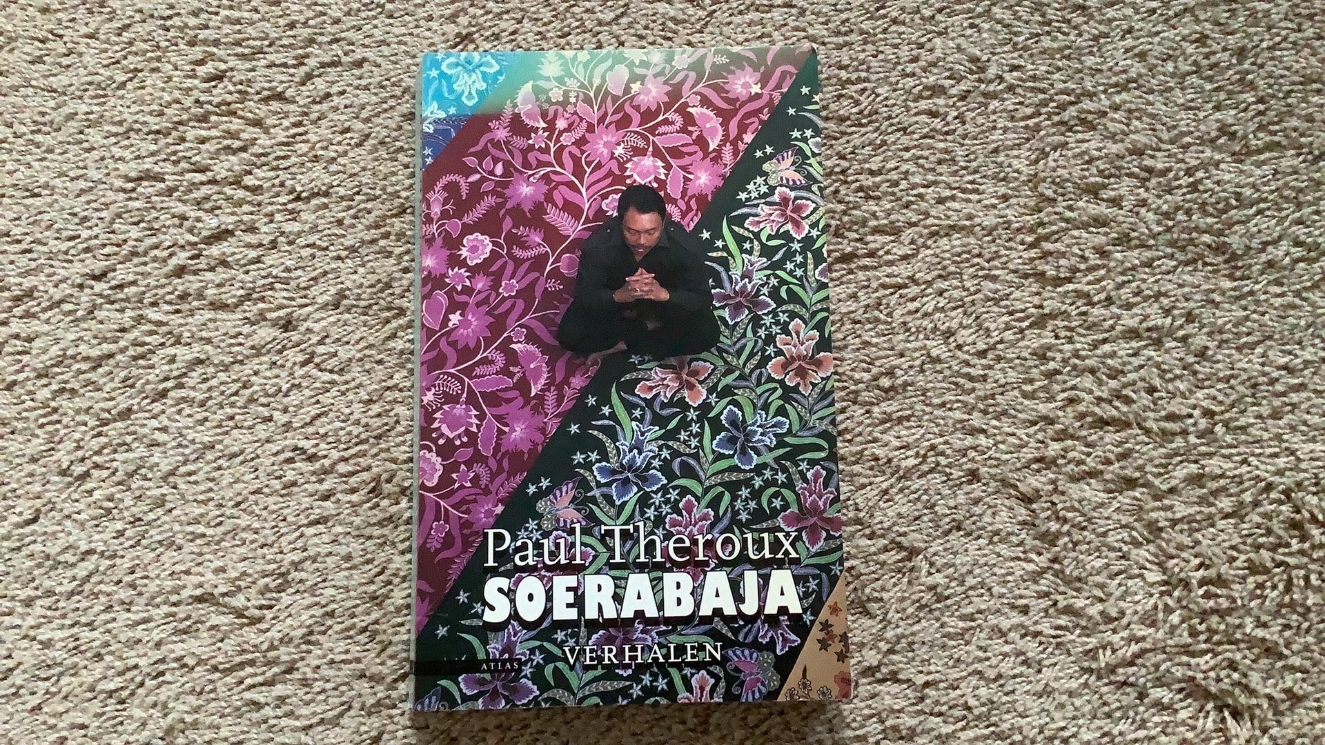 Paul Theroux - Soerabaja, Boeken, Paul Theroux, Ophalen of Verzenden, Zo goed als nieuw, Nederland