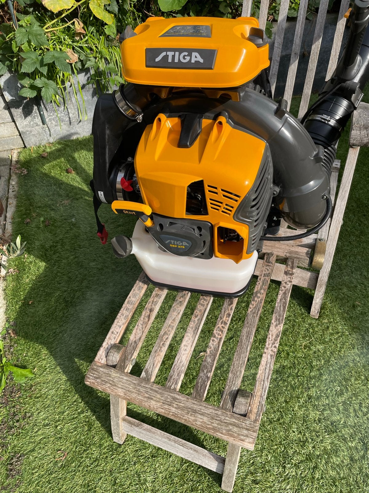 Stiga SBP 375 Bladblazer - Zo goed als nieuw, Ophalen, Zo goed als nieuw, Benzine, Ruggedragen