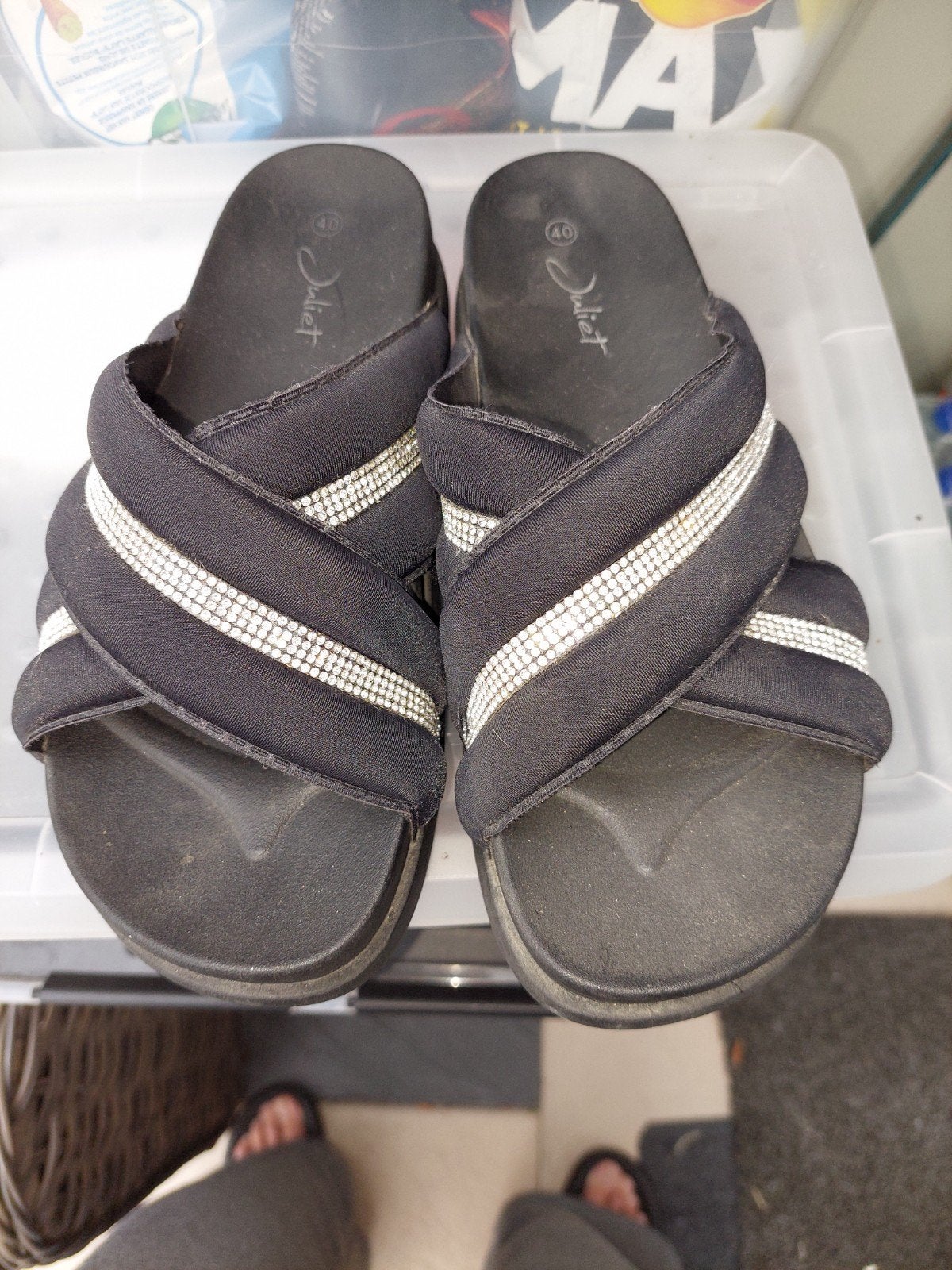 Slippers maat 40, Kleding | Dames, Schoenen, Slippers, Zwart, Ophalen of Verzenden, Zo goed als nieuw