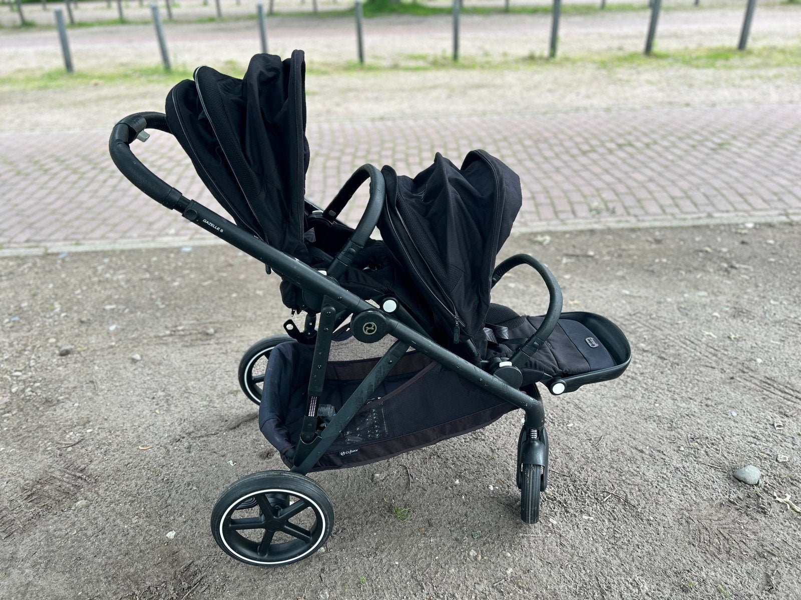 Cybex Gazelle S Duo Kinderwagen - Zeer Kwalitatief en Stevig, Kinderen en Baby's, Kinderwagens en Combinaties, Gebruikt, Duowagen