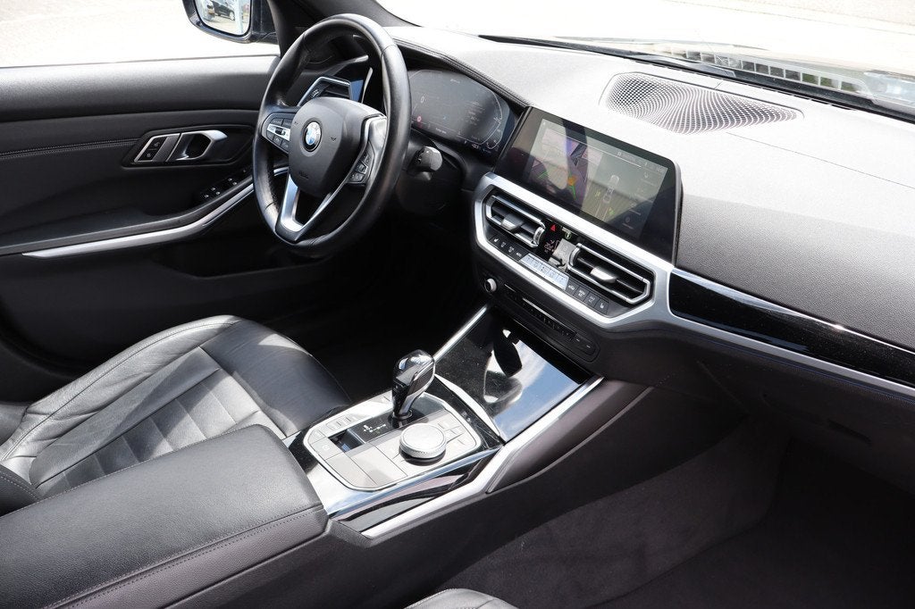 BMW 3-serie 330e eDrive Virtueel cockpit/Apple carplay/Stoel, Auto's, Achterwielaandrijving, Gebruikt, Zwart, Leder