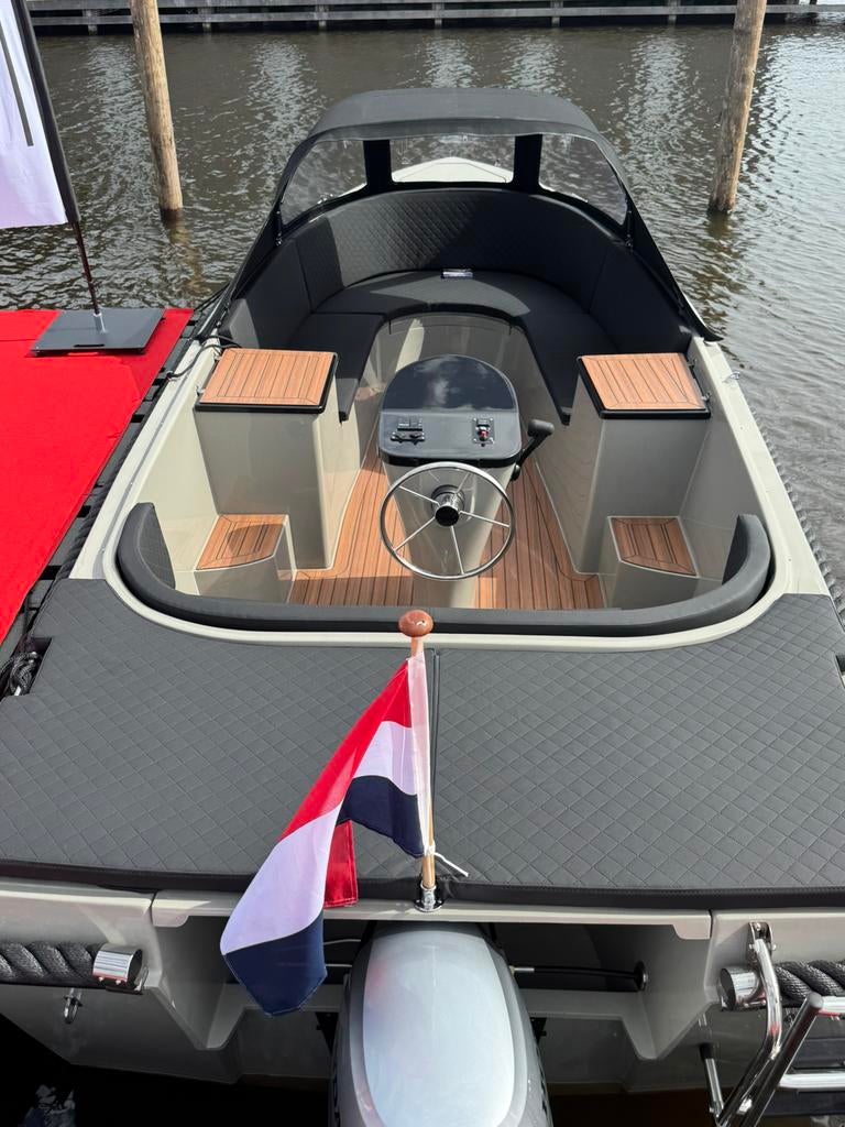 Maassloep 540XL honda 15pk luxe opties, Watersport en Boten, 10 tot 30 pk, Ophalen of Verzenden, Zo goed als nieuw, 3 tot 6 meter