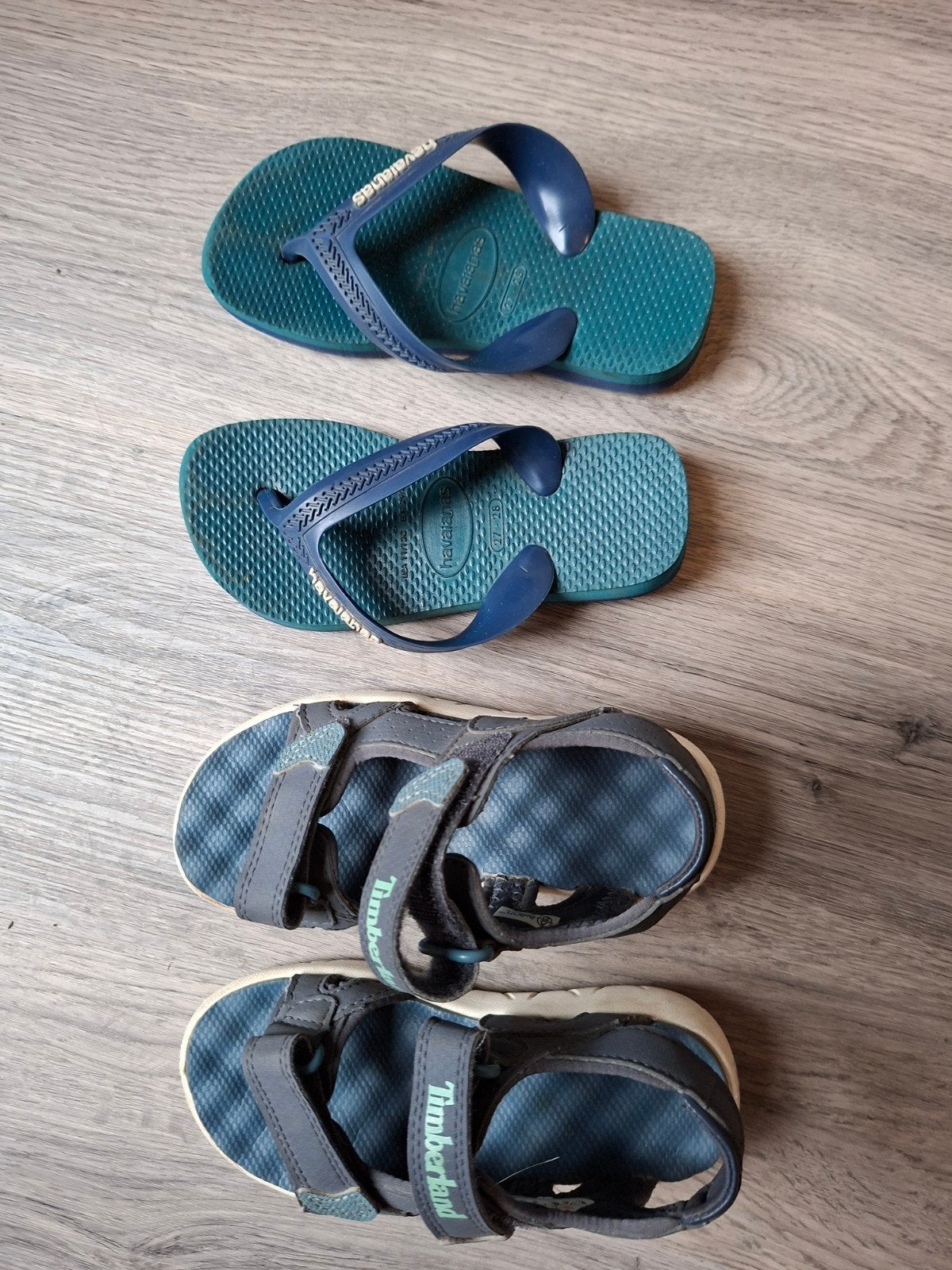 Timberland en Havaianas sandaaltjes maat 27/28, Kinderen en Baby's, Gebruikt, Timberland, Jongen of Meisje, Overige typen