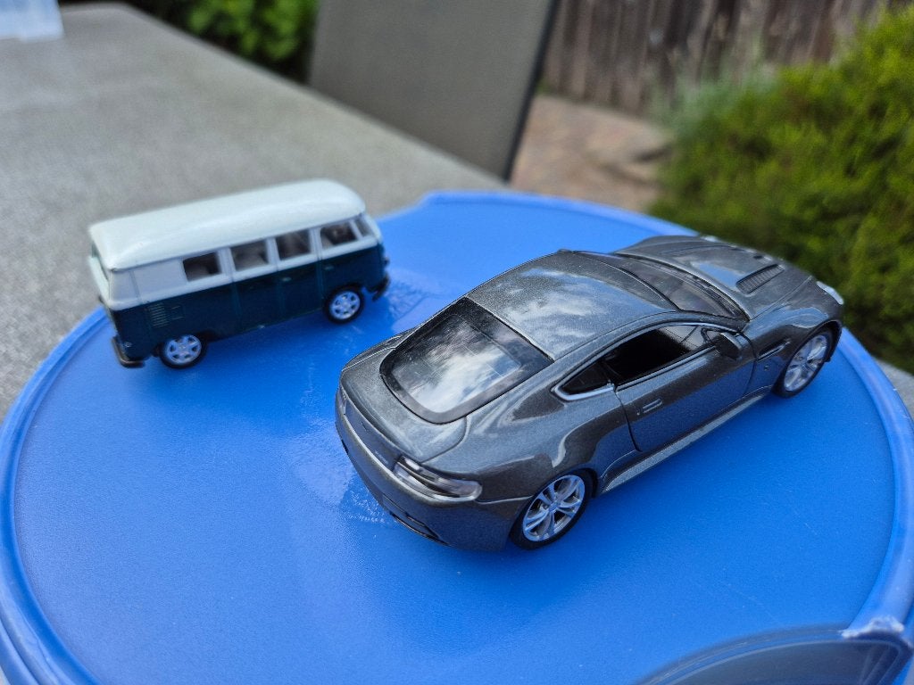 Welly Auto,s 2 stuks, Ophalen of Verzenden, Zo goed als nieuw