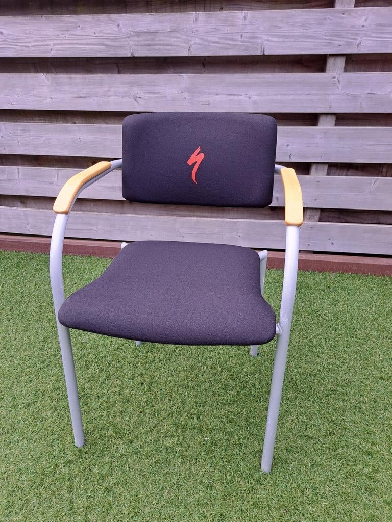 LANDE STOELEN, Ophalen, Zwart, Zo goed als nieuw, Stof