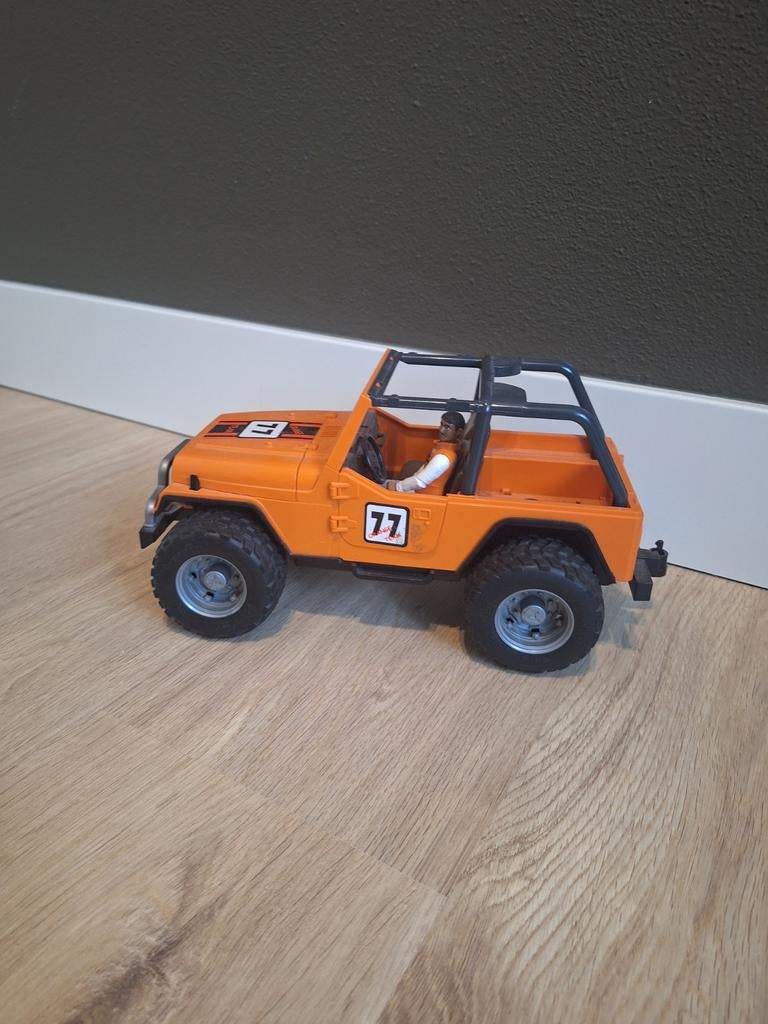 Brüder jeep cross country oranje, Kinderen en Baby's, Speelgoed | Speelgoedvoertuigen, Ophalen of Verzenden, Gebruikt