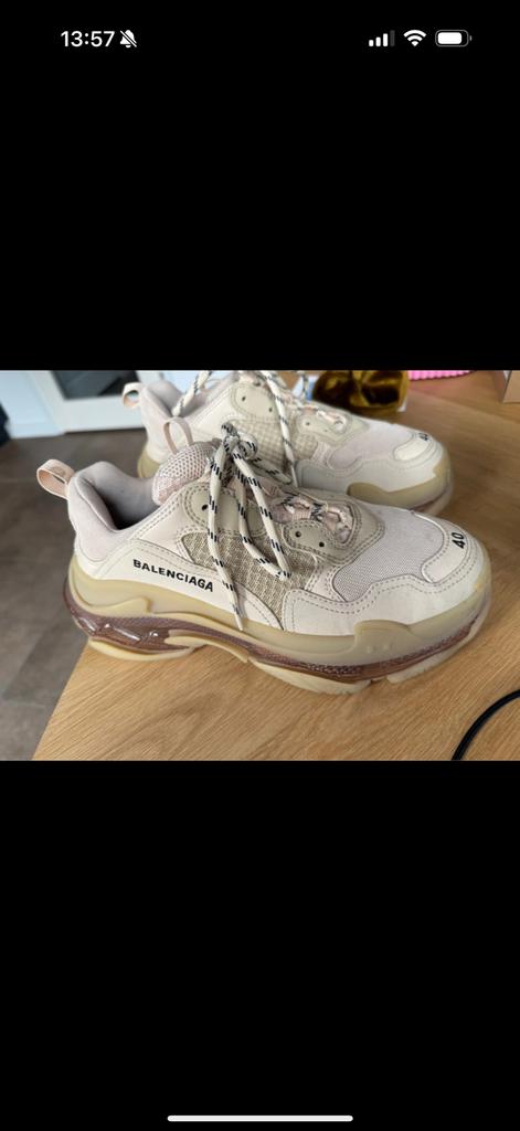 Balenciaga triple S clear sole beige, Kleding | Dames, Beige, Ophalen of Verzenden, Sneakers of Gympen, Zo goed als nieuw