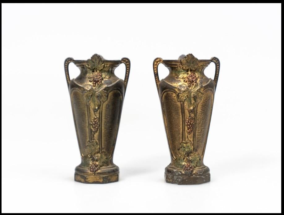 Decoratief paar Art Nouveau vaasjes, vervaardigd rond 1900., Ophalen of Verzenden