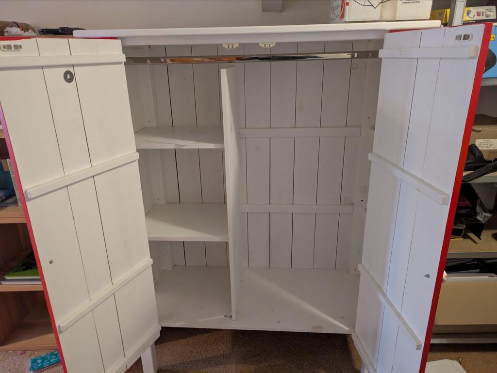 Kids Factory Houten Kast - Leuk en Praktisch!, Ophalen, Met deur(en), Gebruikt, 100 tot 150 cm