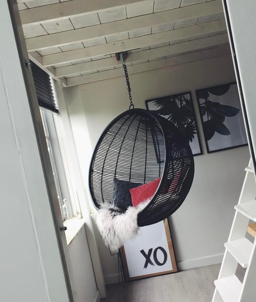 Hangstoel bal hkliving rond zwart rotan, Zwart, Riet of Rotan, Ophalen of Verzenden, Zo goed als nieuw