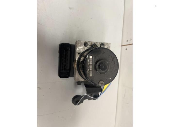 ABS Pomp van een Volkswagen Golf, Gebruikt, -, Volkswagen, -