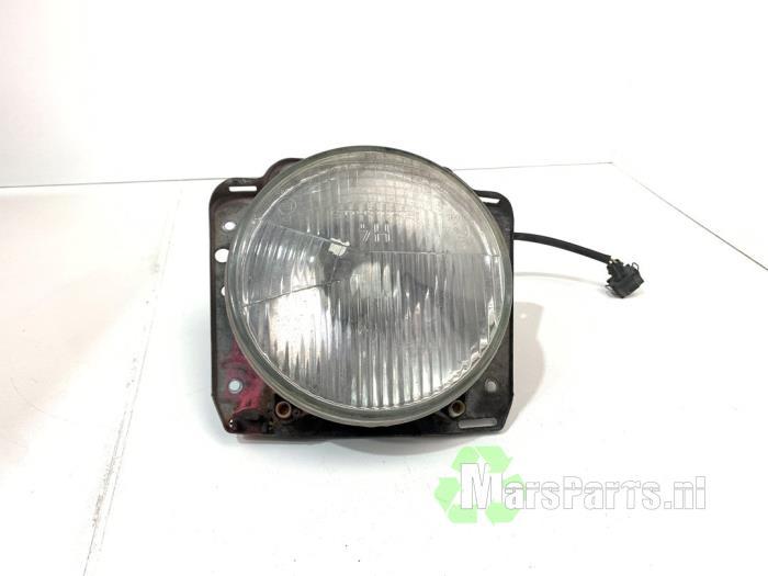 Koplamp rechts van een Volkswagen Golf