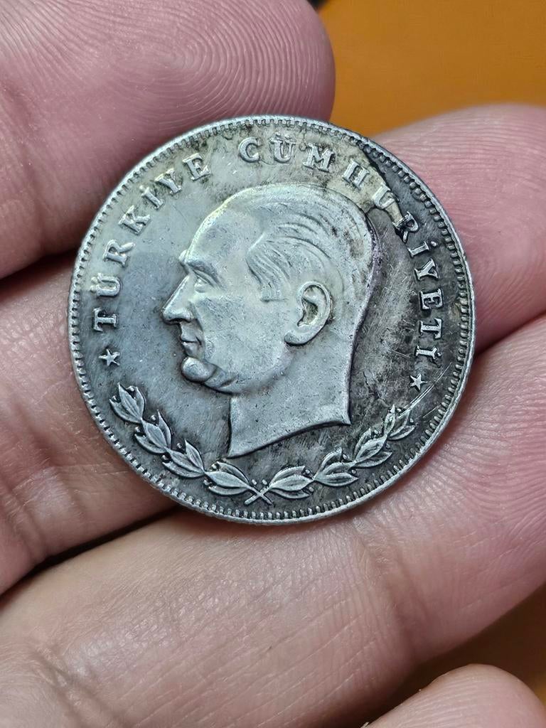 Turkse turkije 100 Kurus 1934 replica Munt, Ophalen of Verzenden, Midden-Oosten, Losse munt, Zilver
