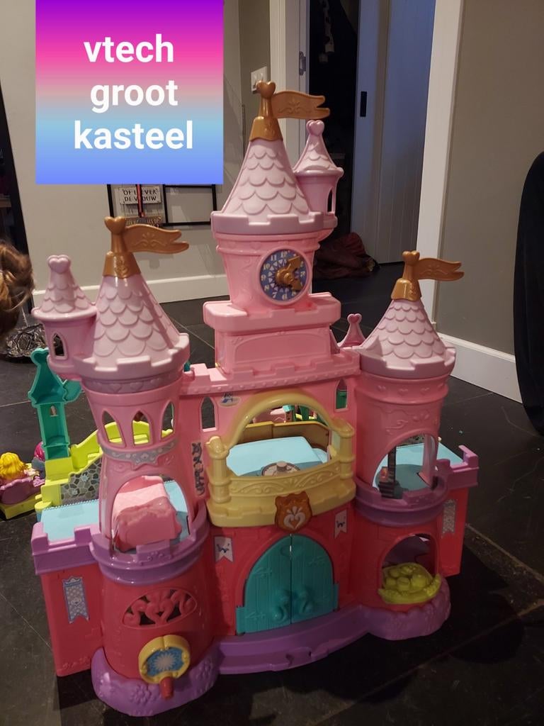 Vteck vrolijke vriendjes kasteel inclusief grote unicorn, Ophalen