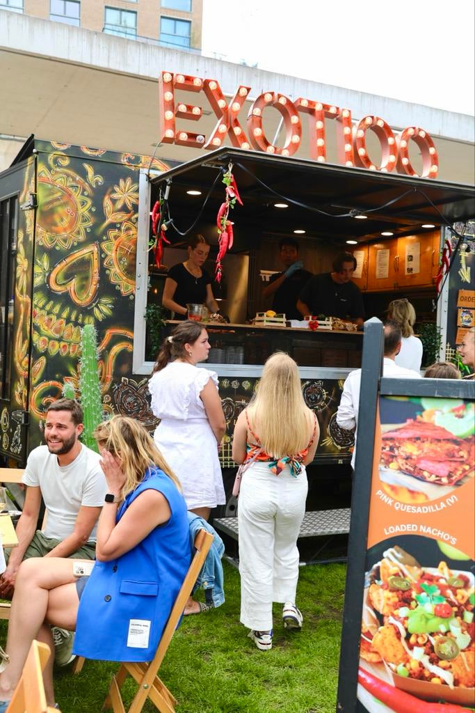 Unieke Foodtruck / verkoopwagen/ Mercedes-Benz 609 D 1990, Auto's, Bestelauto's, 4 cilinders, Bedrijf, Diesel, 3972 cc