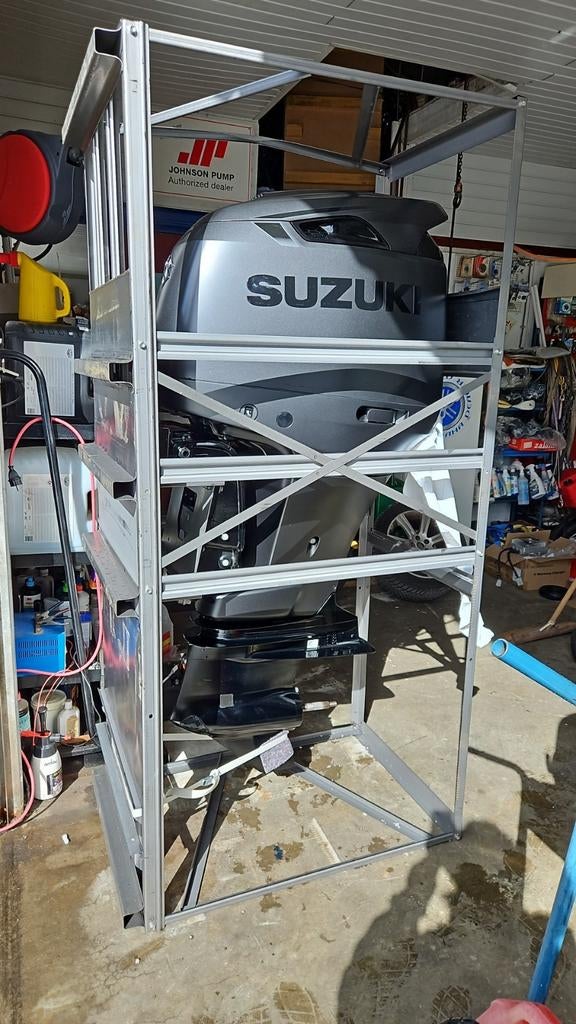 SUZUKI STEALTH LINE order now the ULTIMATE OUTBOARD ENGINE, Watersport en Boten, Ophalen, Binnenboordmotor, Met afstandsbediening