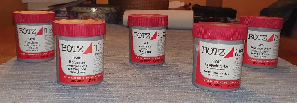 Botz kleiglazuur, Ophalen
