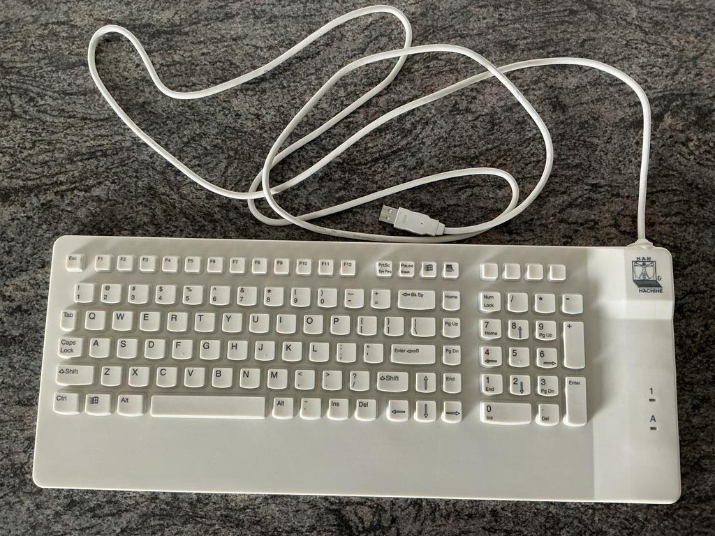 Man & Machine Waterdicht Toetsenbord en muis USB - Werkend, Computers en Software, Toetsenborden, Gebruikt, Qwerty, Bedraad, Ophalen of Verzenden