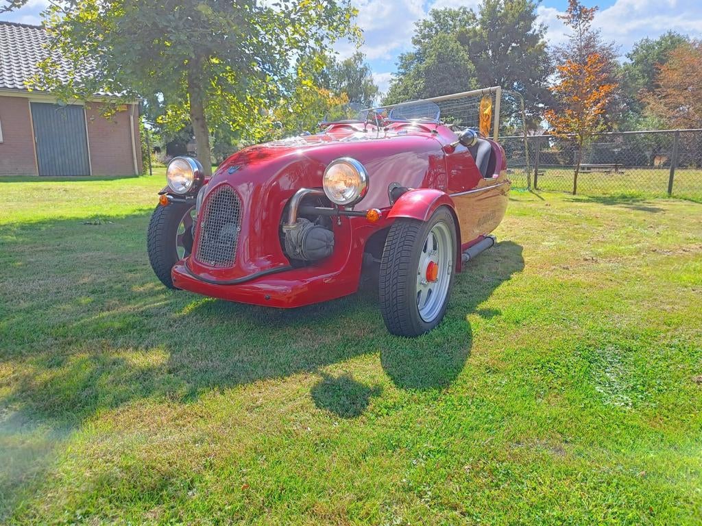 Lomax 223 Le Patron.  3 wieler.  Op chassis van een 2 CV, Voorwielaandrijving, Cabriolet, 35 pk, Origineel Nederlands