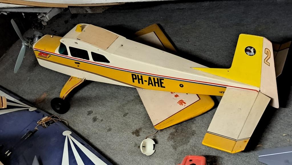 Vintage Modelvliegtuig PH-AHE, Overige merken, Gebruikt, Auto, Groter dan 1:32