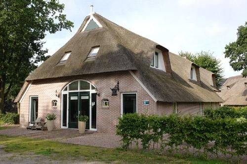 gastenkamer en vakantie appartement te huur, Huizen en Kamers, Kamers te huur, Overige regio's