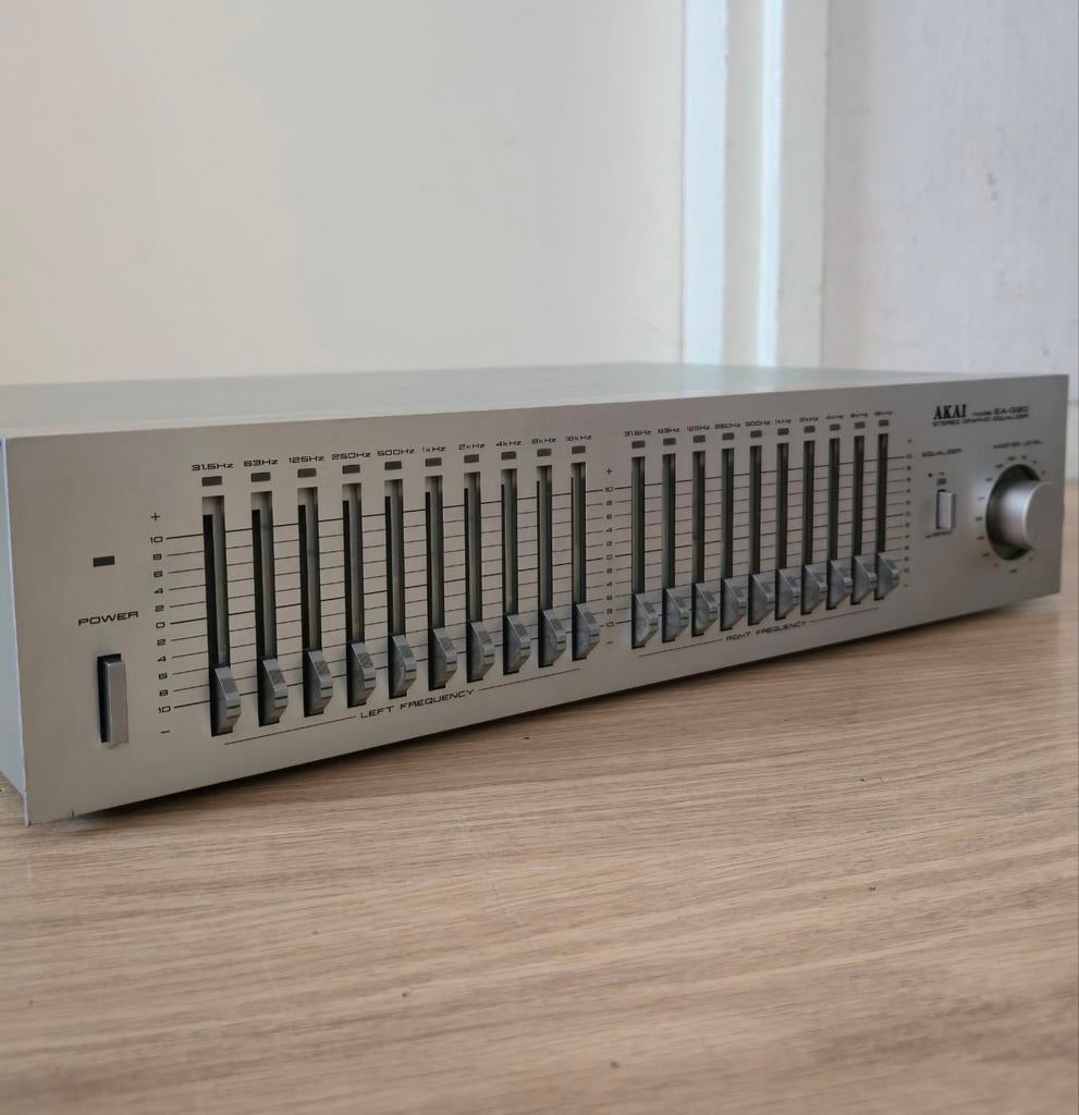 Akai EA-G80 Stereo Graphic Equalizer, Audio, Tv en Foto, Versterkers en Receivers, Overige merken, Gebruikt, Ophalen of Verzenden