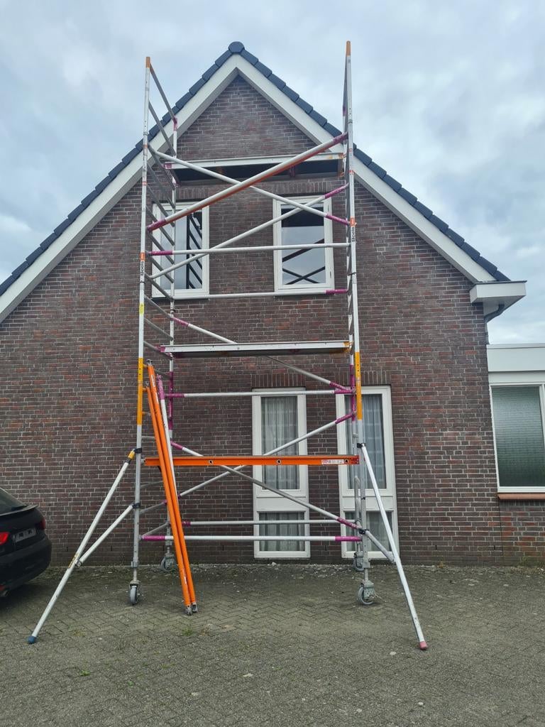 Rolsteiger verhuur te huur smal breed, Ophalen of Verzenden, Zo goed als nieuw, Rolsteiger of Kamersteiger, 5 meter of hoger