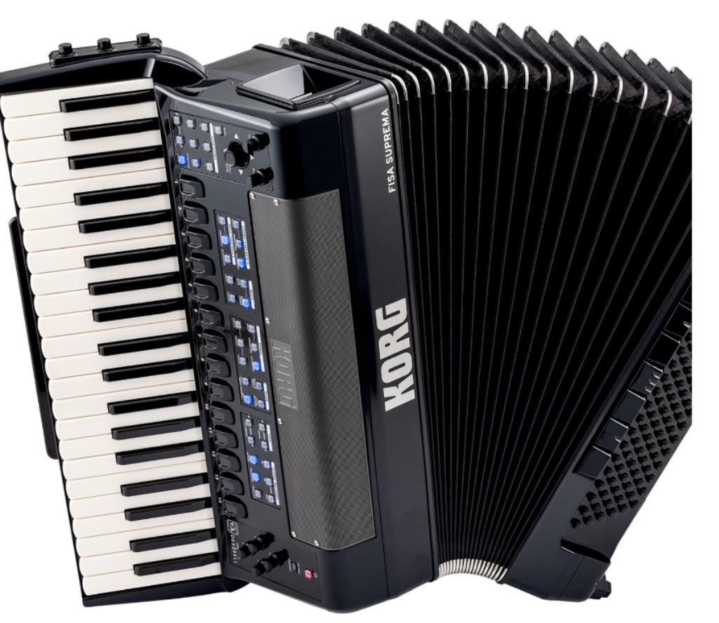 Korg Fisa Suprema Accordeon ( WIJ HEBBEN HEM OM TE TESTEN), Muziek en Instrumenten, Accordeons, Met riemen, Toetsaccordeon, 120-bas