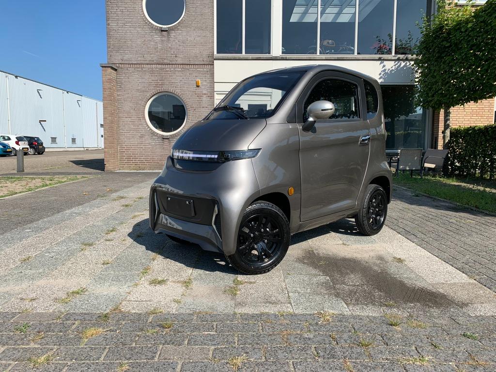 Rijbewijsvrije scootmobiel / Brommobiel E-Volt Q4 grijs, Nieuw, 16 km/u of meer, 46 km of meer, Ophalen