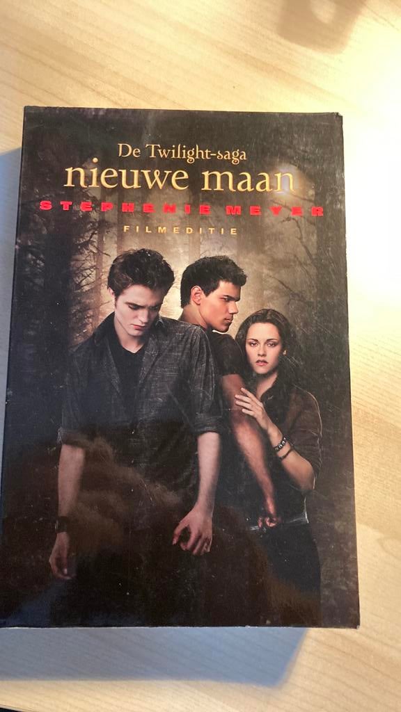 Nieuwe Maan - Stephenie Meyer (Filmeditie), Boeken, Ophalen of Verzenden, Gelezen