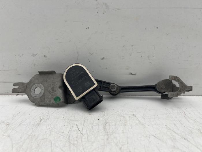 Xenon hoogteregelaar van een Mercedes E-Klasse, Gebruikt, -, Ophalen of Verzenden, -