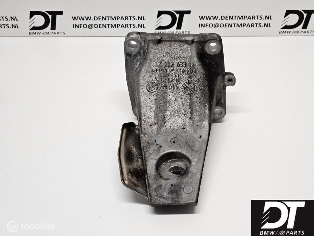 Motorsteun links BMW M5 E60 S85 V10 S85B50 M6 22112282627, Auto-onderdelen, Motor en Toebehoren, Gebruikt, Ophalen of Verzenden