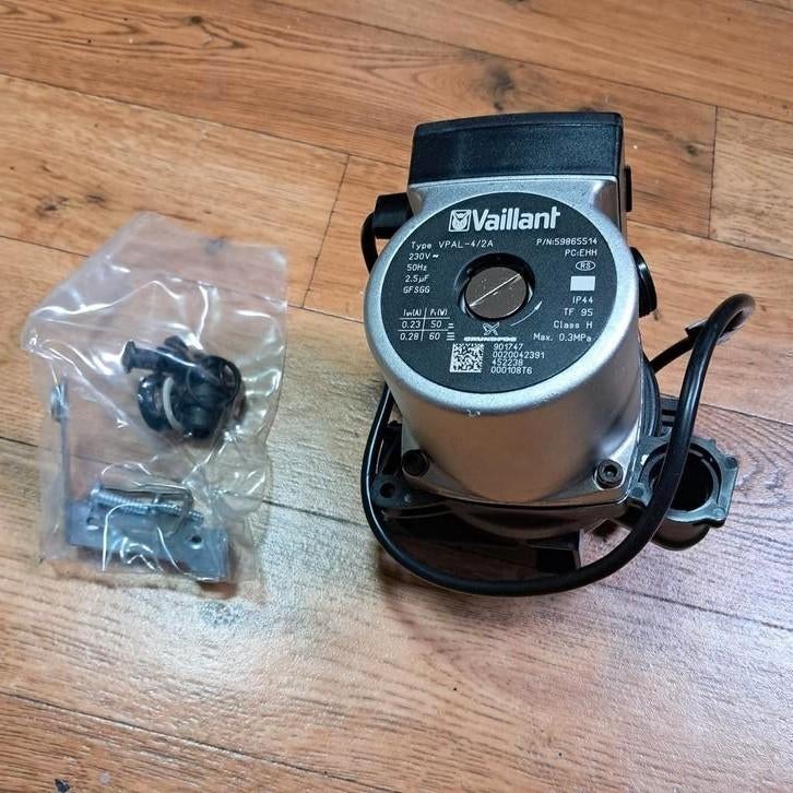 Vaillant hr solide plus 24-28 /3-5 pomp nieuw 0020059306, Doe-het-zelf en Verbouw, Verwarming en Radiatoren, Minder dan 30 cm